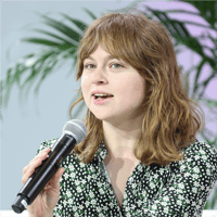 Catherine Perloff
