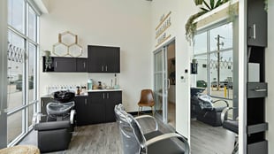 Salon For Rent