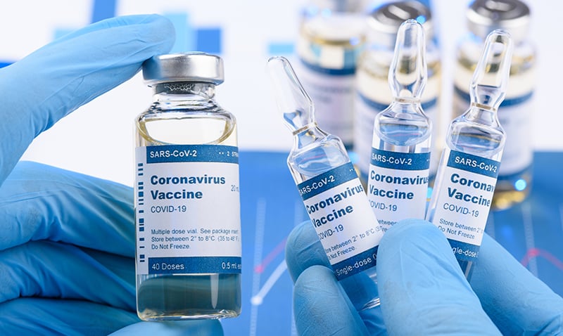 Trotz zweifacher Sinovac-Impfungen und zwei Booster-Impfungen von Pfizer erkrankt Krankenschwester an Covid