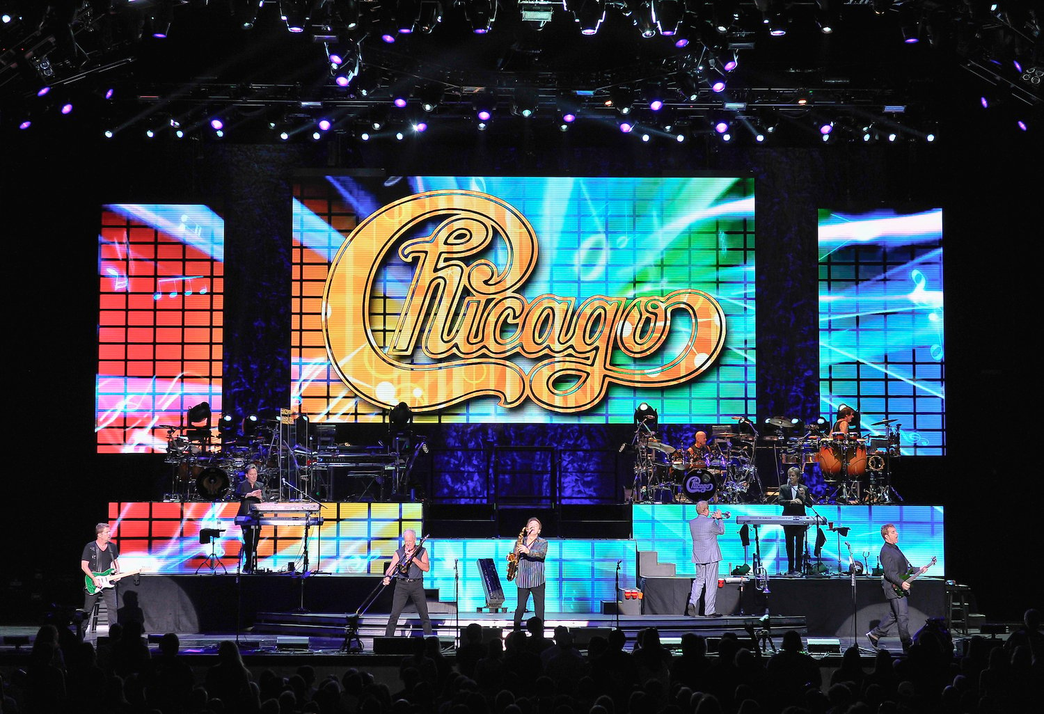 Chicago And Earth, Wind & Fire Tour With Martin Audio MLA ...