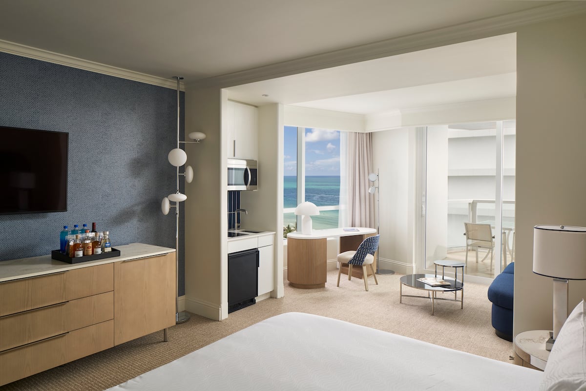 Fontainebleau Miami junior suite with ocean views