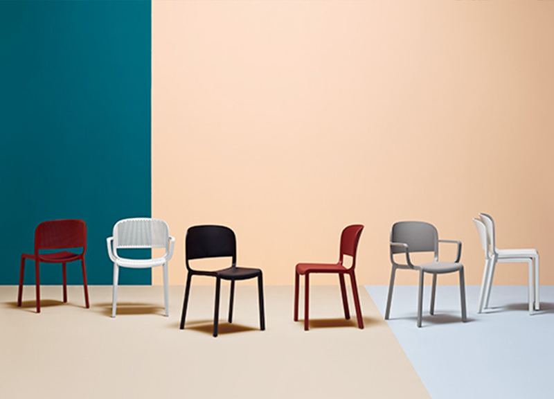 Designed by Odo Fioravanti Dome brings to mind the curved silhouettes and shapes of the traditional bistro chair