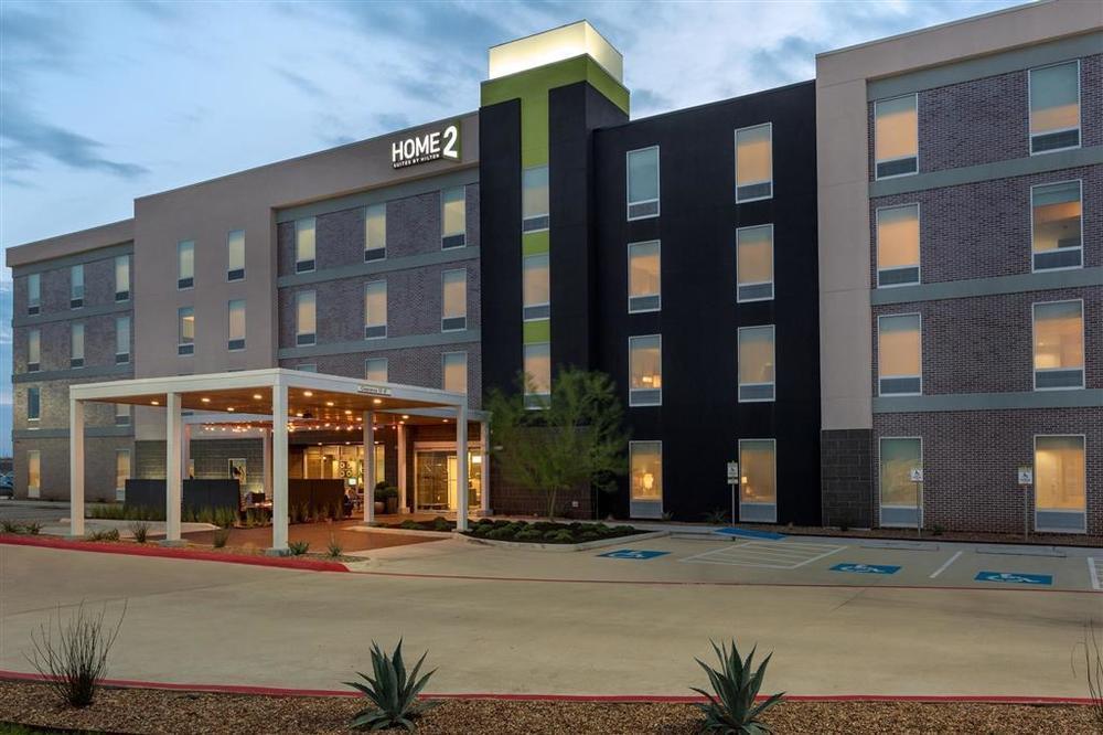 The 91-suite hotel is located near downtown Houston Sugar Land Town Square Fountains Shopping Center and First Colony Mall