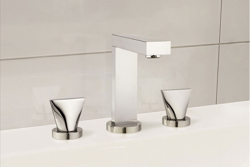Extend is a collection of faucets with minimalist vibe and geometric lines