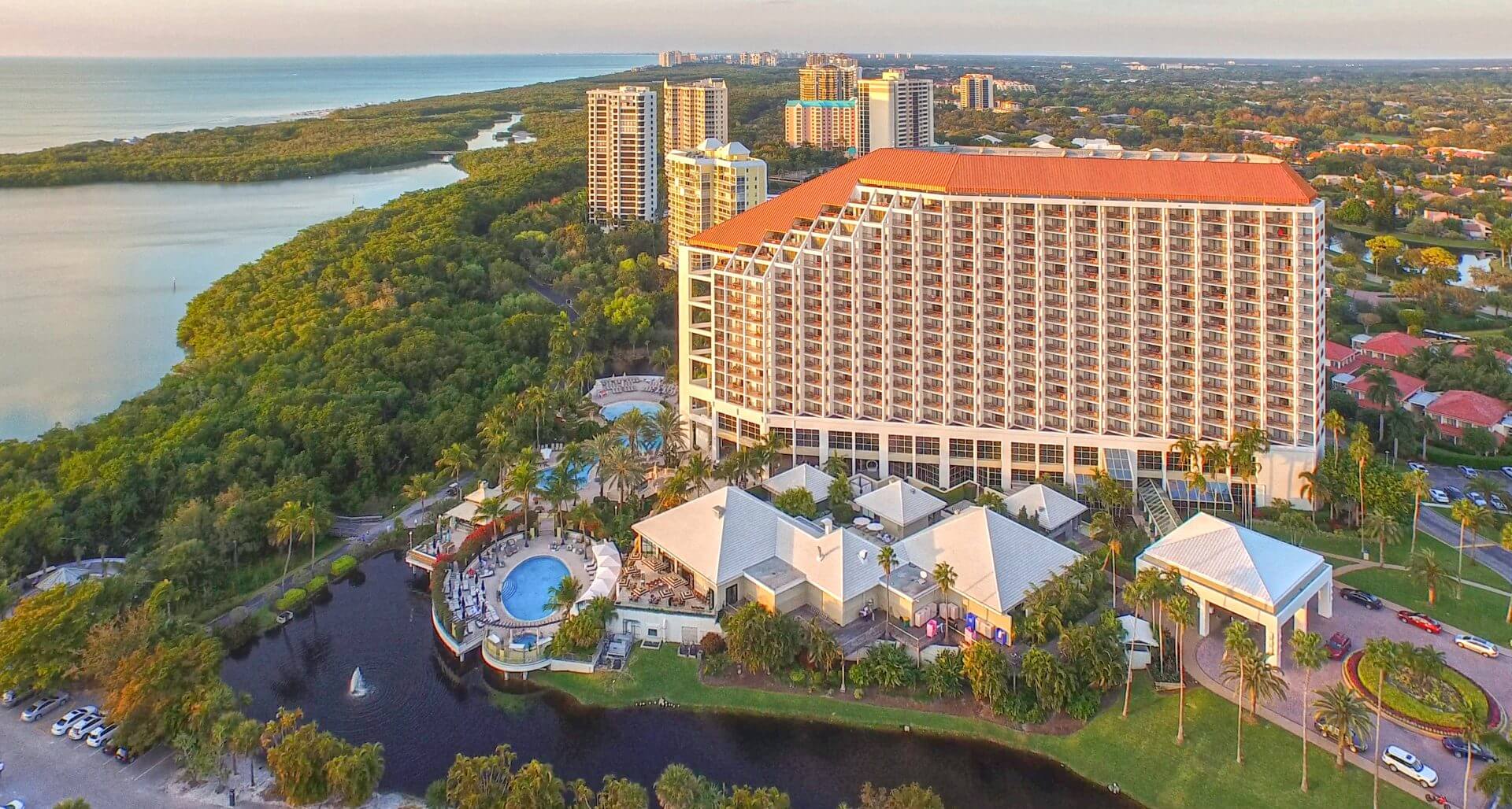 Naples Grande Beach Resort selects Cloud5 for hosted telephony