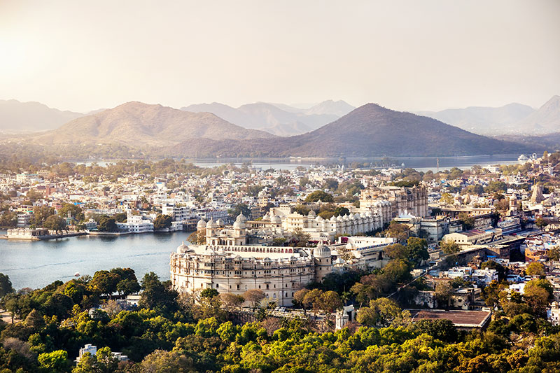 Lake Pichola with the City Palace of Udaipur