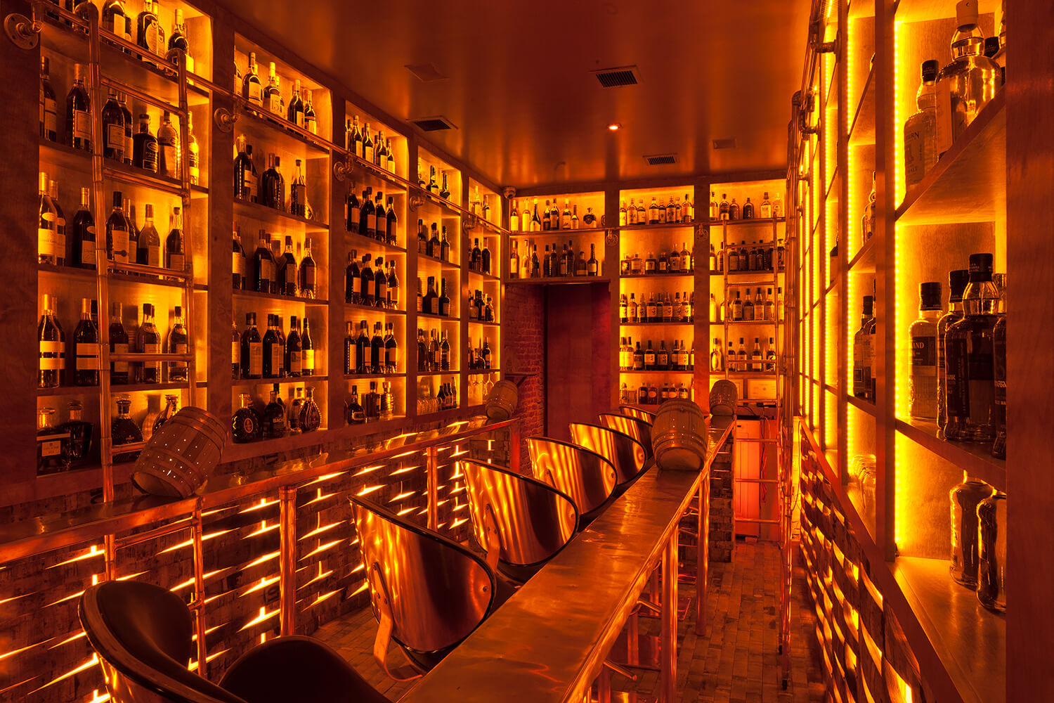 Copper & Oak NYC located on the Lower East Side of Manhattan - Bars that have bar snacks on the menu