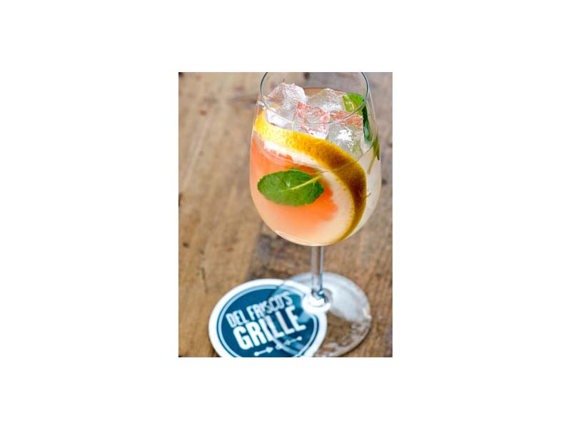 Refreshing cocktail made with Nolets Gin