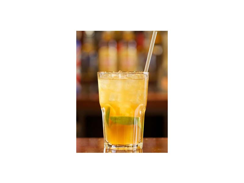 Rum and ginger beer cocktail 