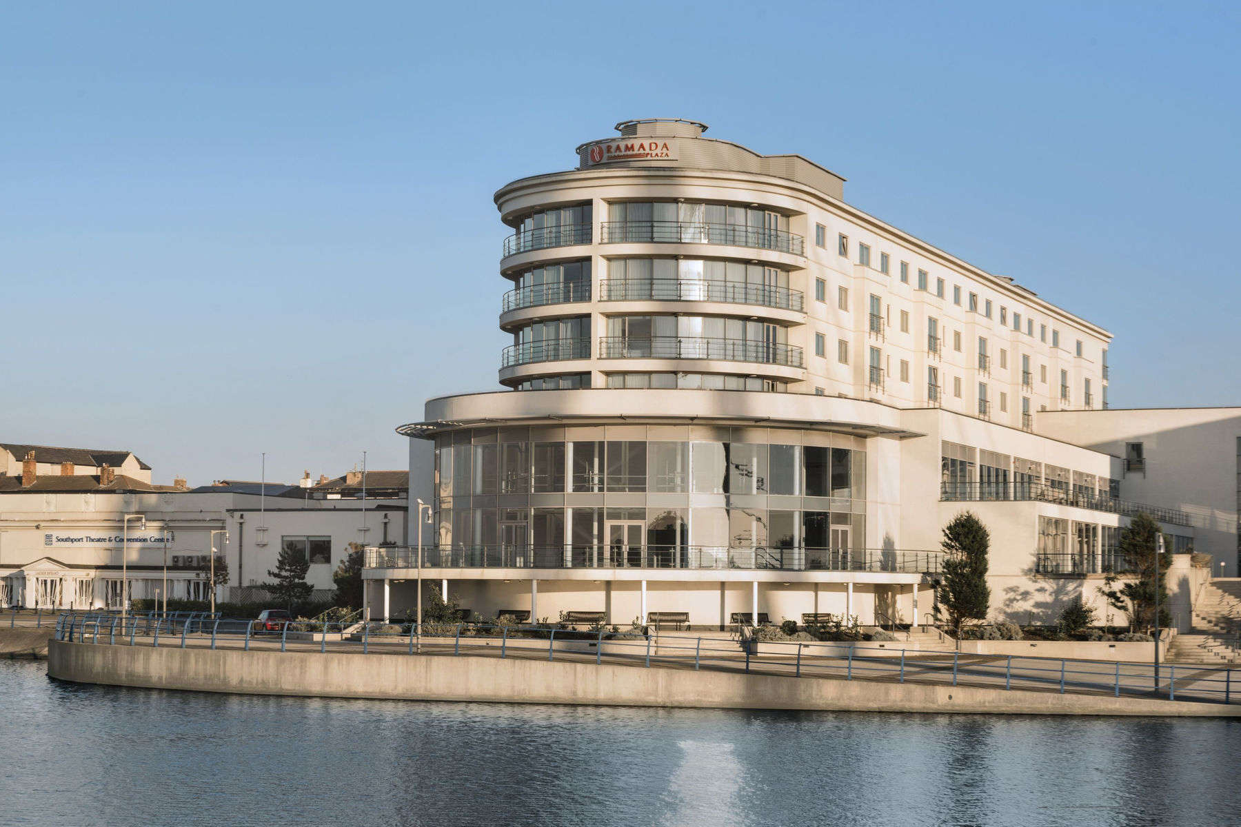 Londons hotel market racked up 11 billion in hotel investment in H1 2017 