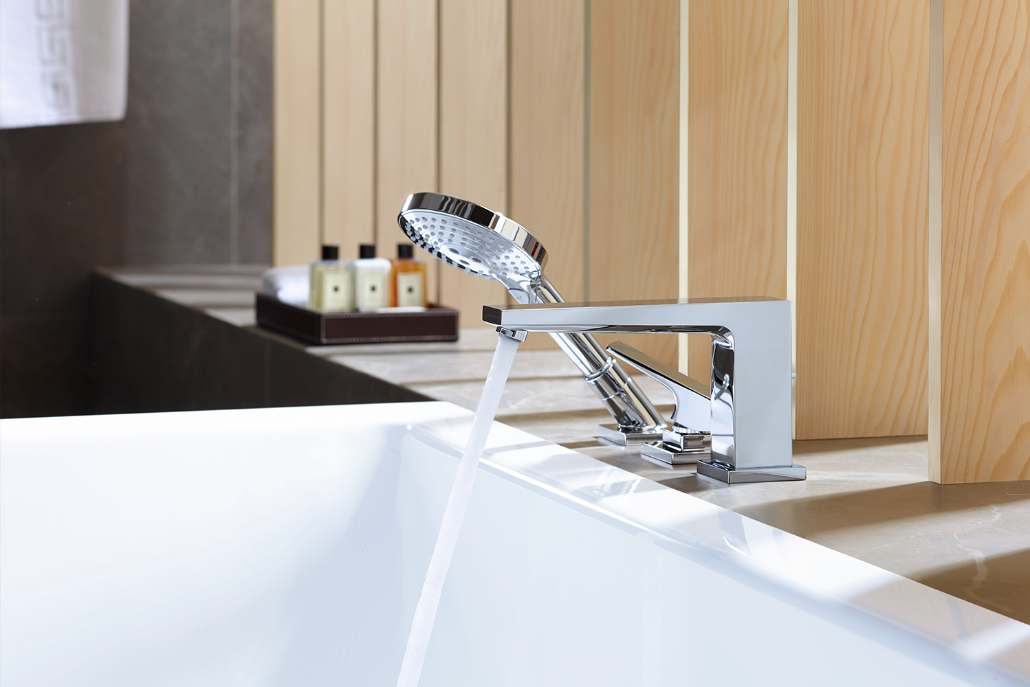 Hansgrohe launched the Metropol collection by Phoenix Design