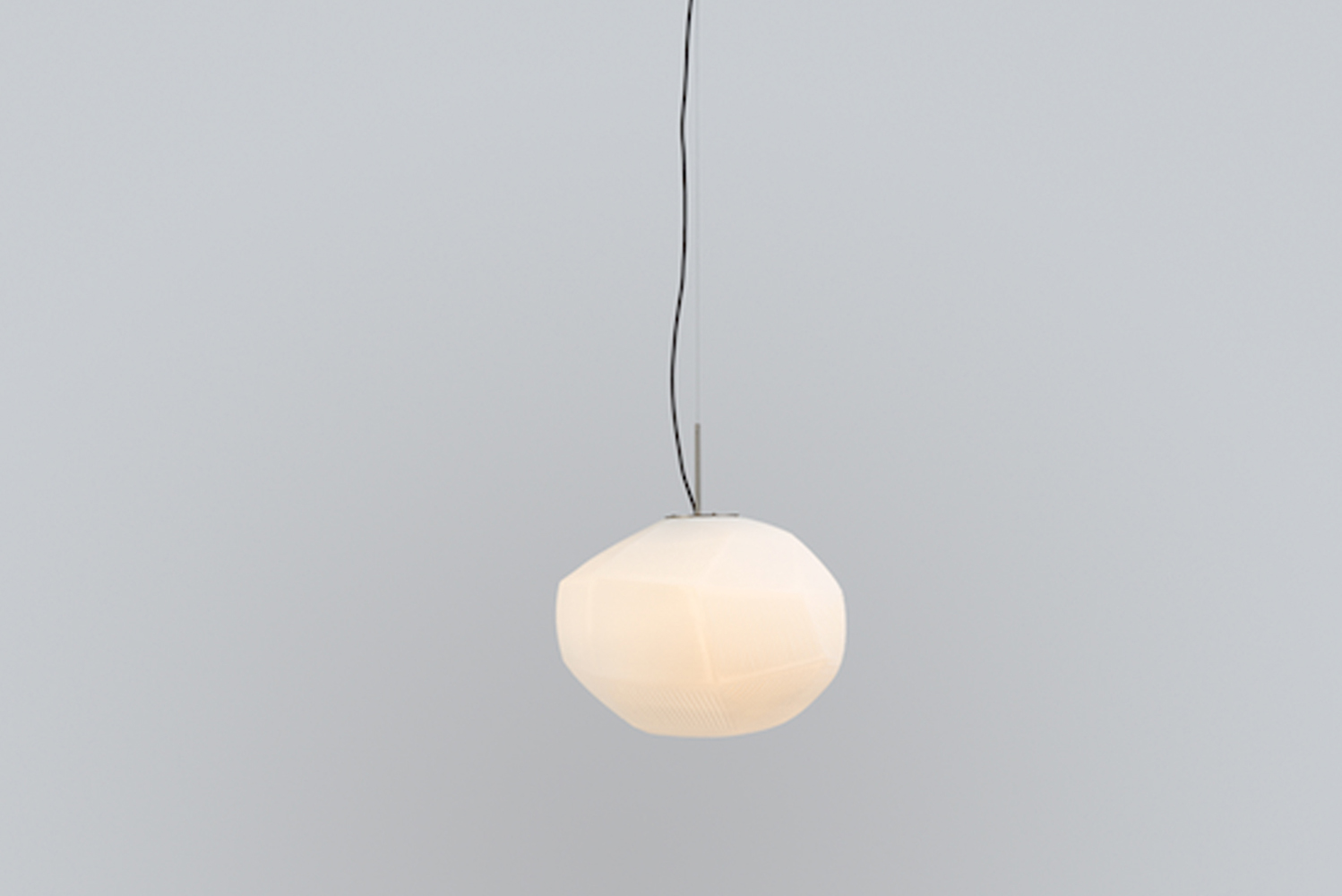 Nichetto Studio launched the Gmo lamp 