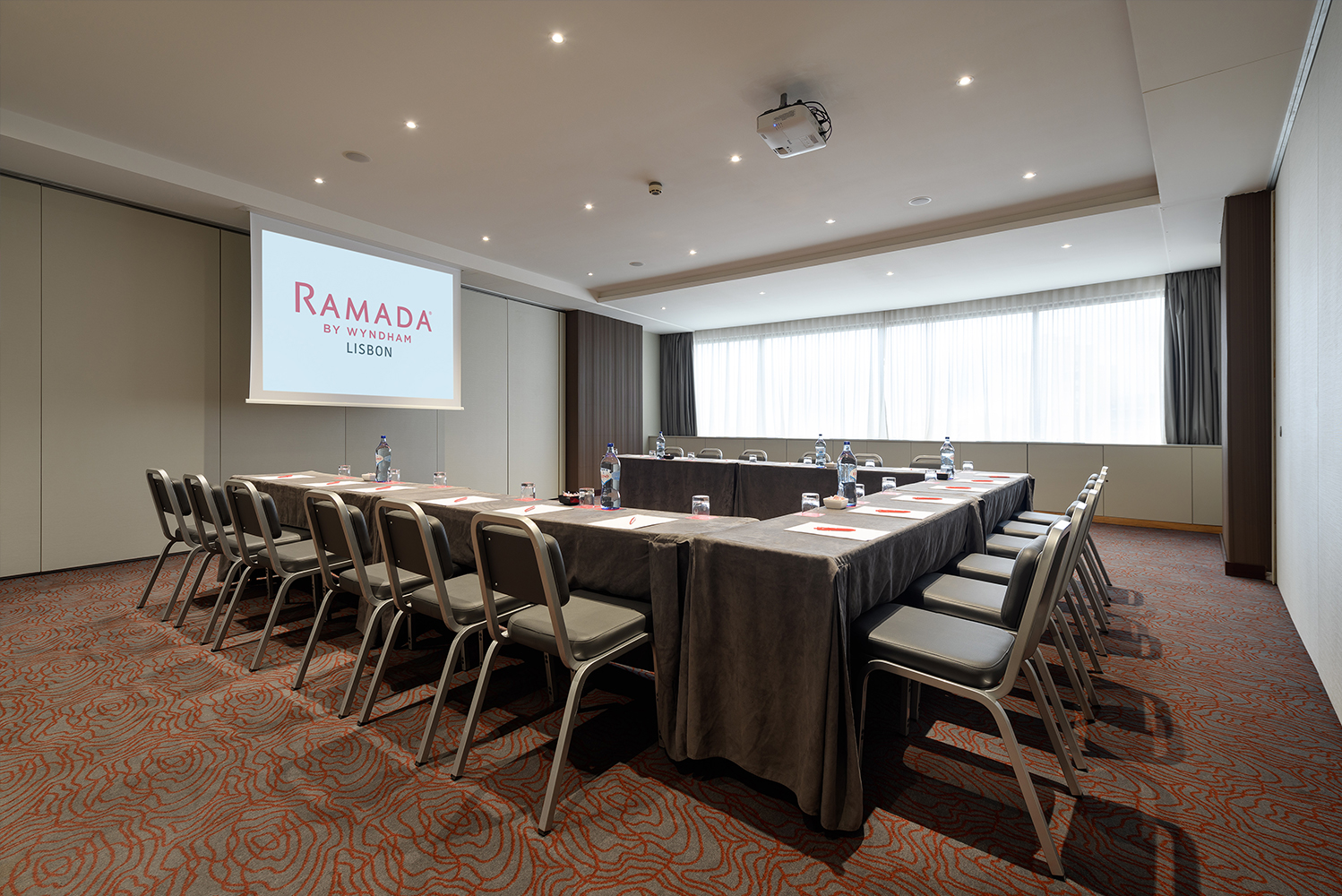 Ramada Lisbon former Olaias Park Hotel refurbished its meeting and event rooms following an investment by DHM - Discovery H