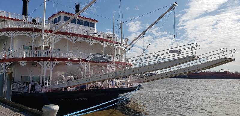 American Countess is christened at Port of New Orleans