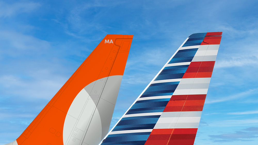 American Airlines GOL tails