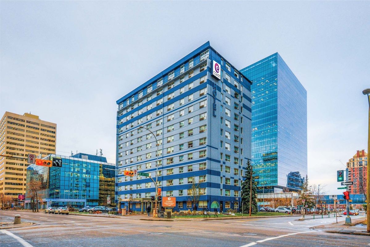 Coast Hotels Calgary Downtown Hotel  Suites by APA