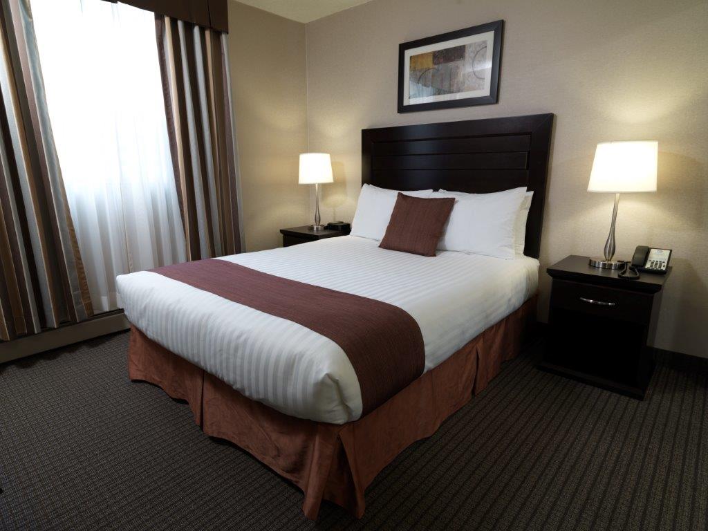 Coast Calgary Downtown Hotel  Suites by APA 