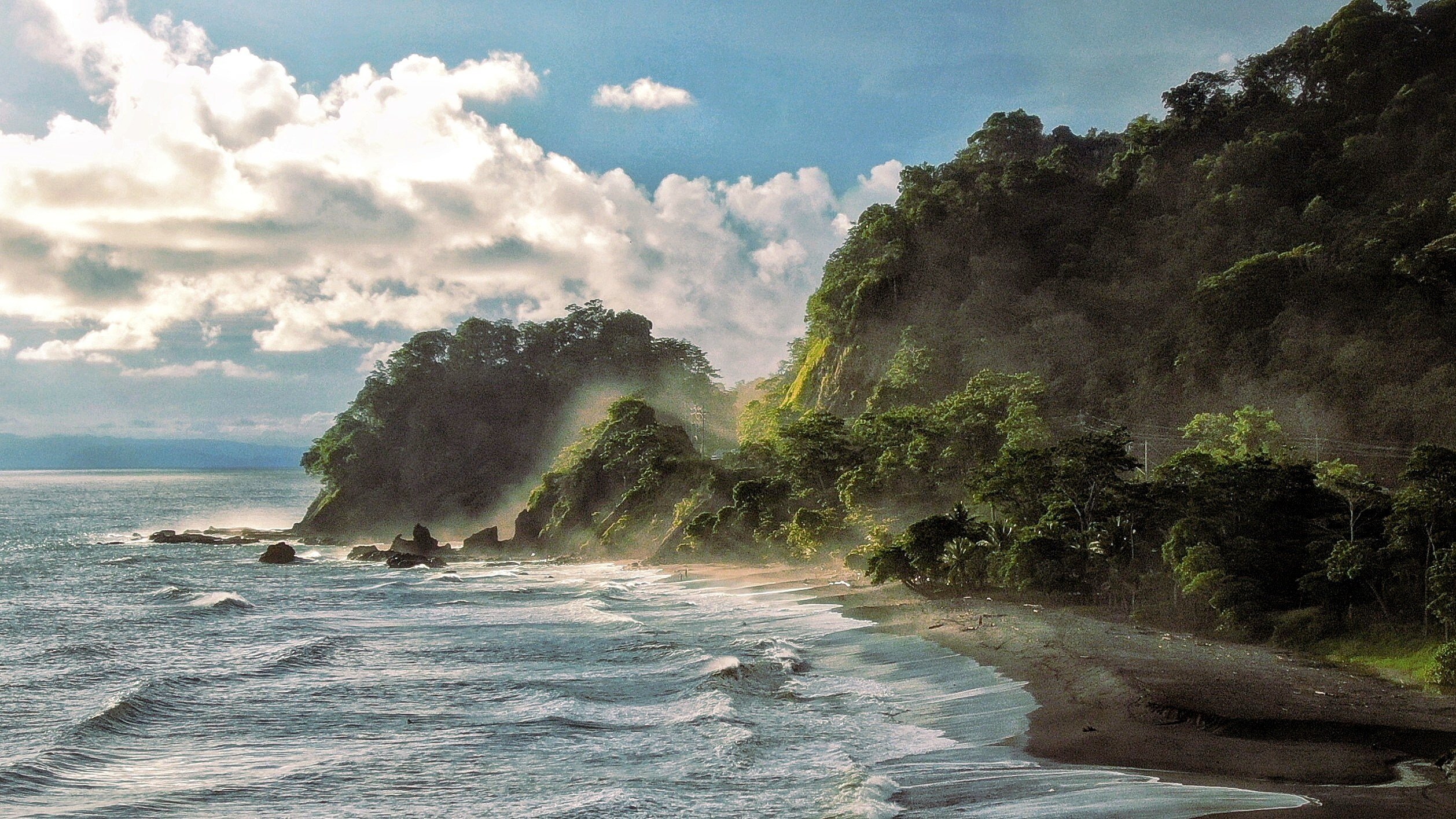 Costa Ricas Playa Hermosa