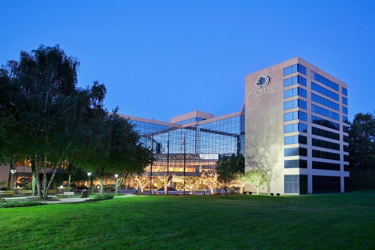 Doubletree Stamford exterior 