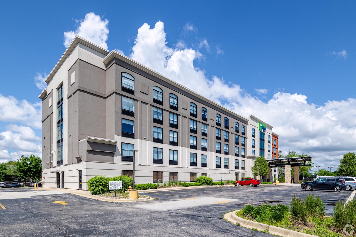 Holiday Inn Prospect Heights