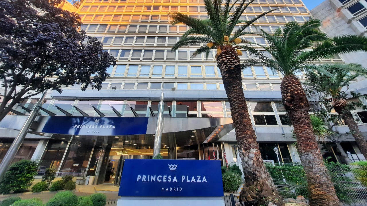 Hotel Princesa Plaza complex