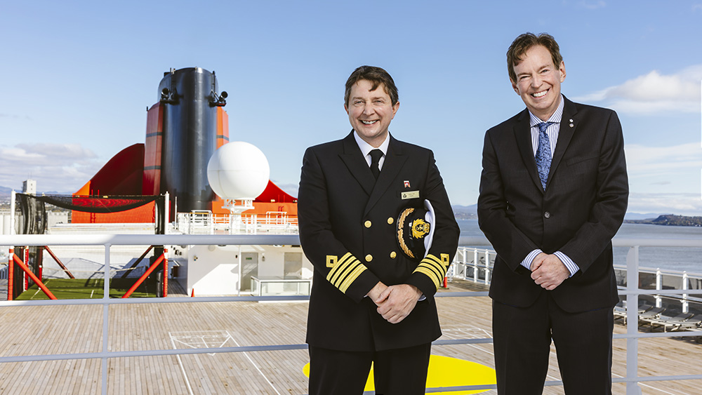 Captain Andrew Hall Master of Cunard flagship Queen Mary 2 and RCGS CEO John Geiger