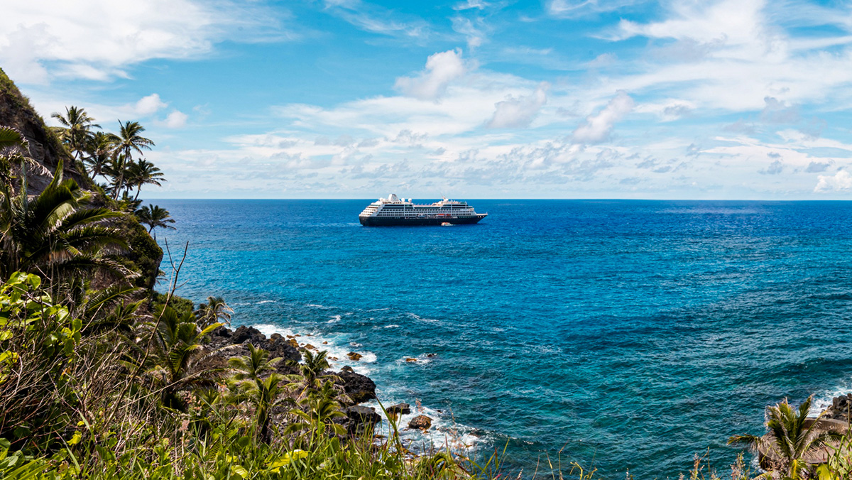 Azamara Onward in Pitcairn