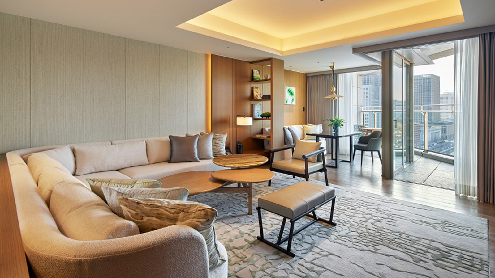 Living Room Premier Suite Palace Hotel Tokyo 
