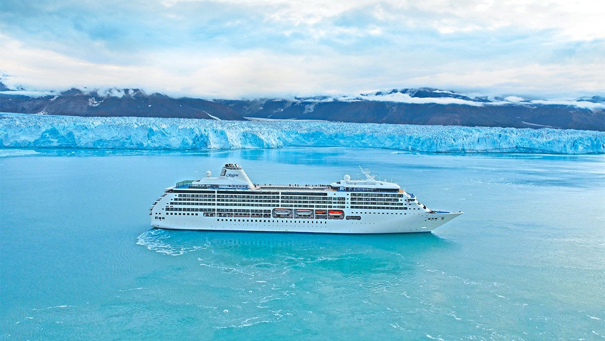 Regent Seven Seas CruisesSeven Seas Mariner at Hubbard Glacier