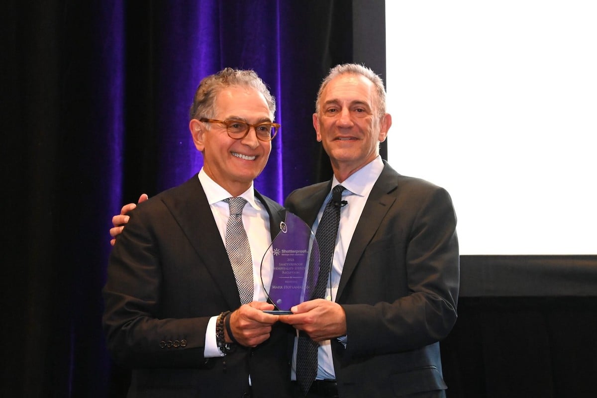Mark Hoplamazian Hyatt president and CEO receives 2024 Shatterproof Hospitality Hero award