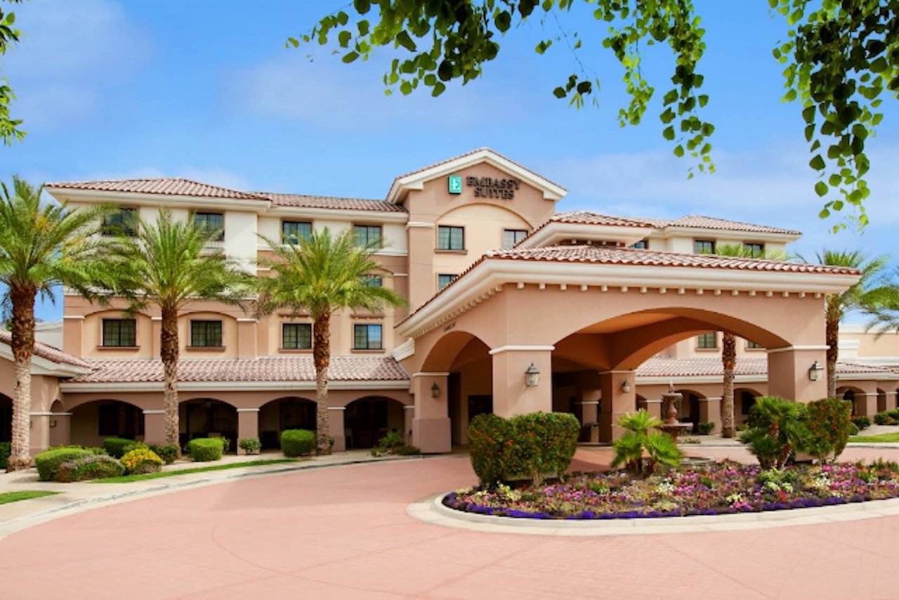 exterior Embassy Suites 