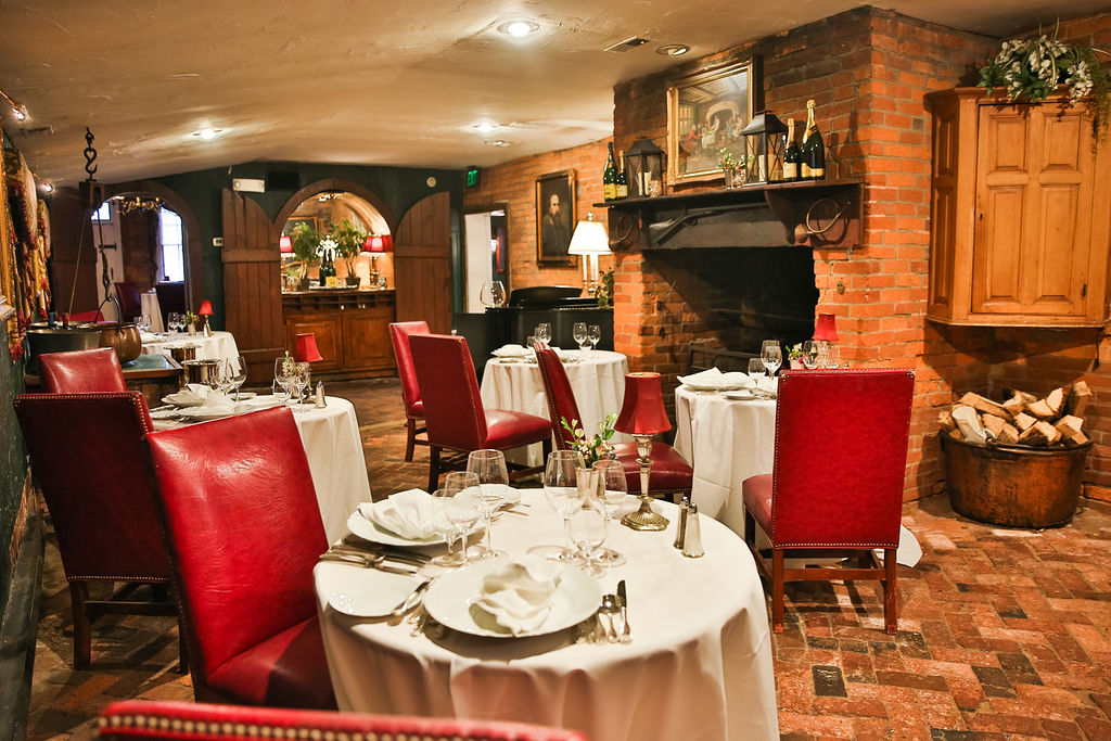 Smokehouse Restaurant at Antrim 1844 