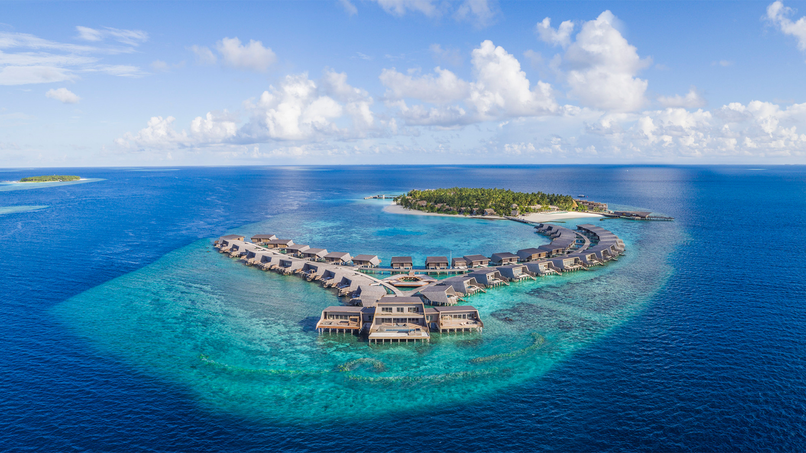 St Regis Maldives Vommuli Resort