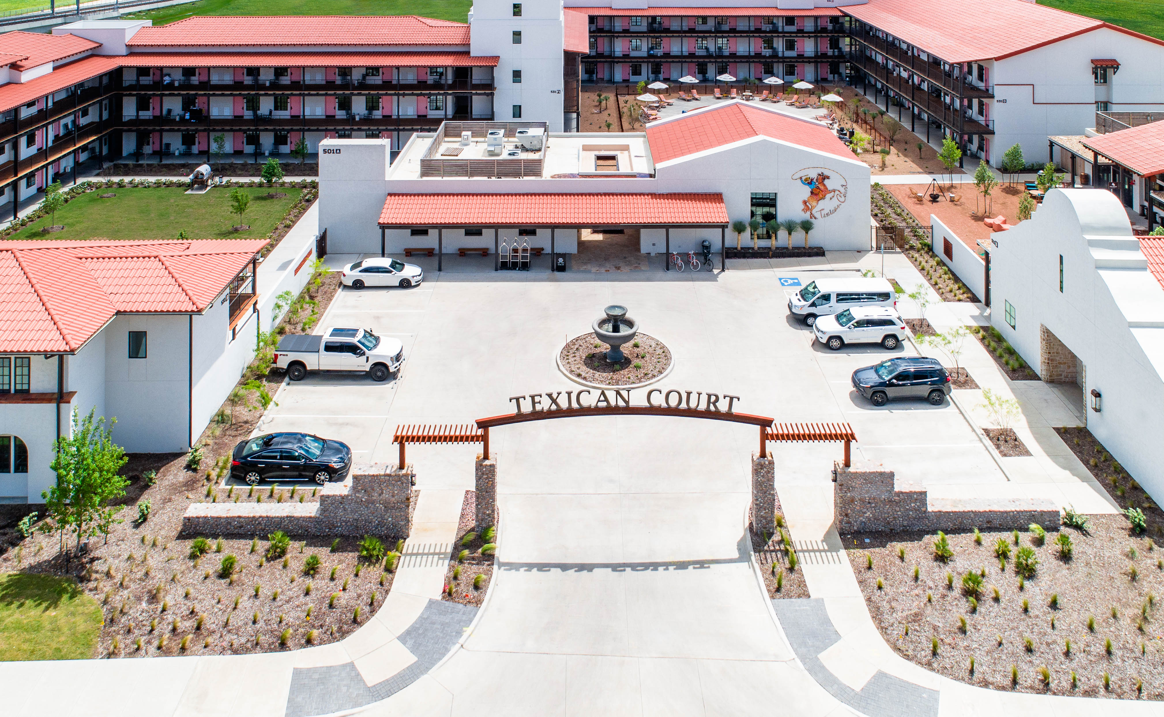 Texican Court hotel