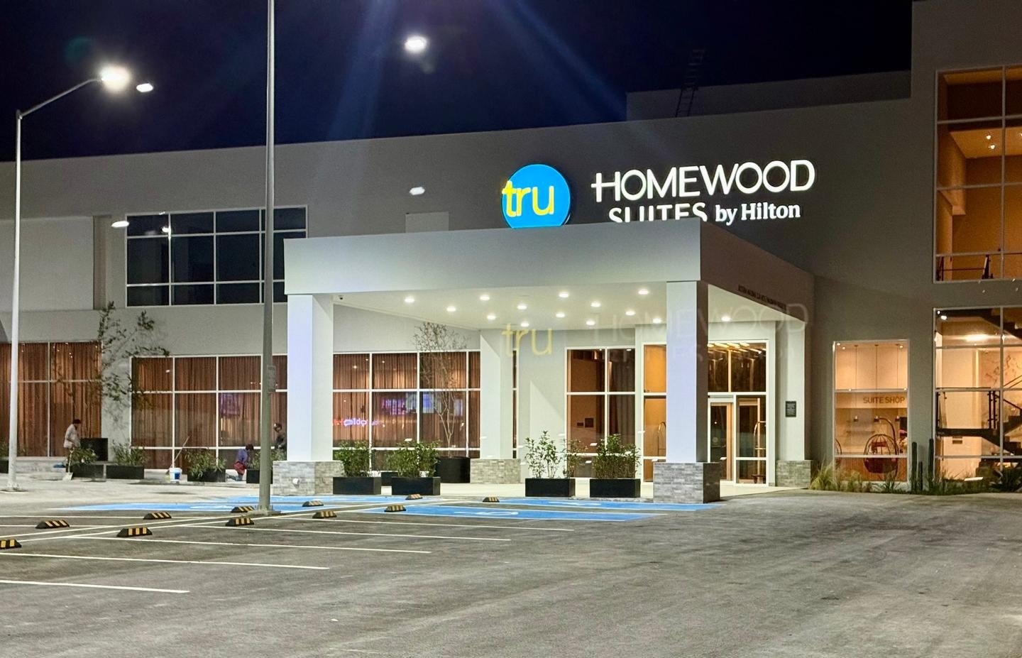 Tru by Hilton and Homewood by Hilton Saltillo facade