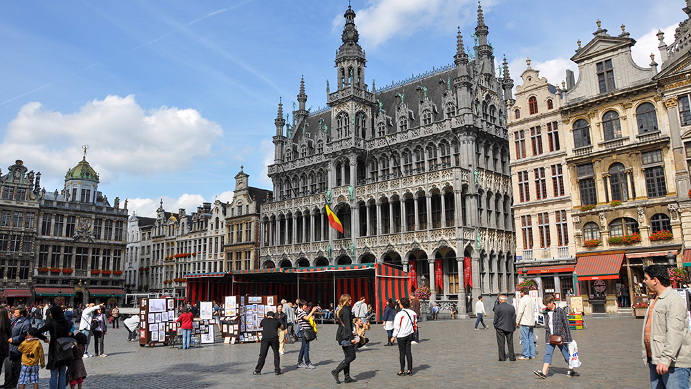 article belgium brussels grand place