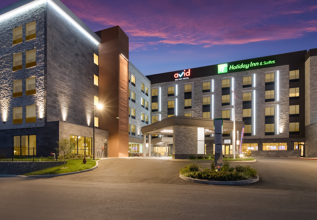 Dual-brand avid and Holiday Inn opens in Nashville