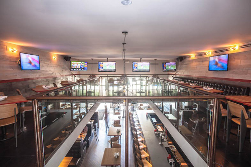 The Fifty/50 mezzanine - The Fifty/50 sports bar profile