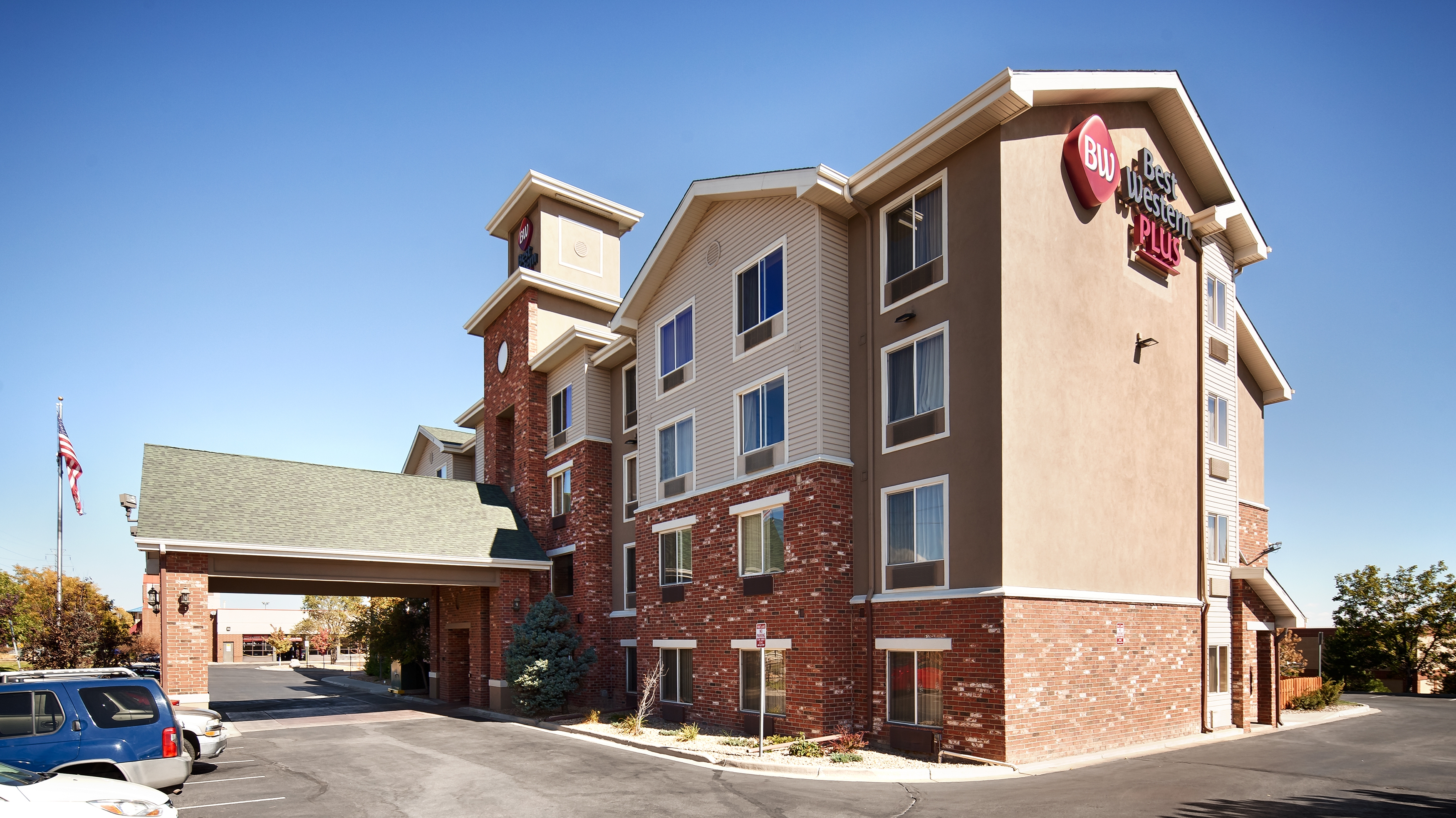 Best Western eliminates paper authorizations with Sertifi