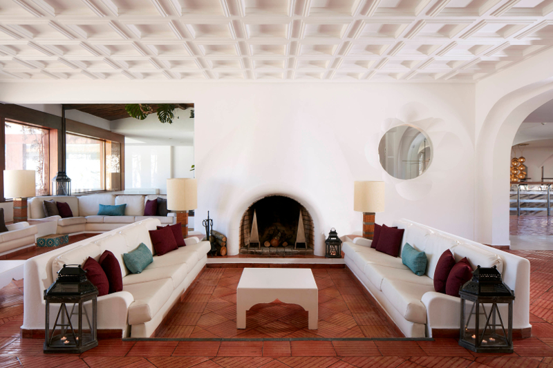 The lounge area at Tivoli Lagos Algarve Hotel