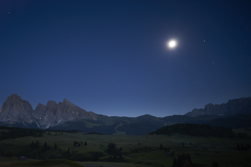 AdlerResort Dolomiti full moon