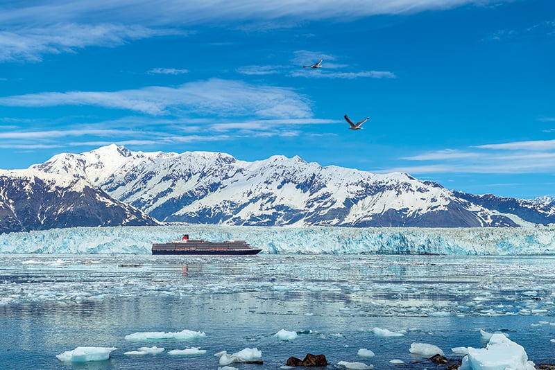 Cunards Queen Elizabeth near Hubbard Glacier