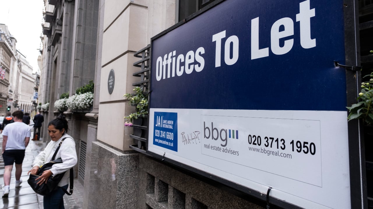 Offices to let sign in London