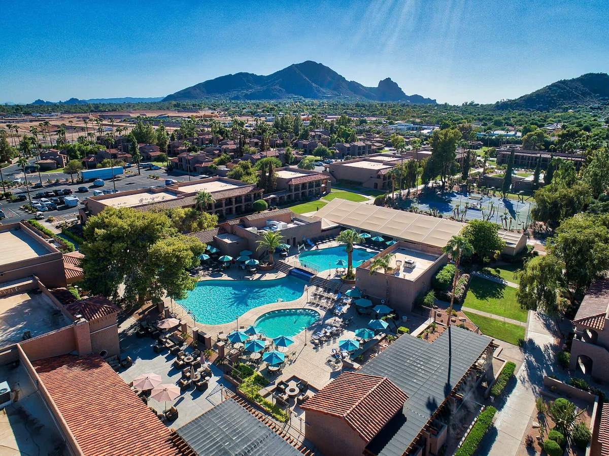Scottsdale Plaza Resort  Villas
