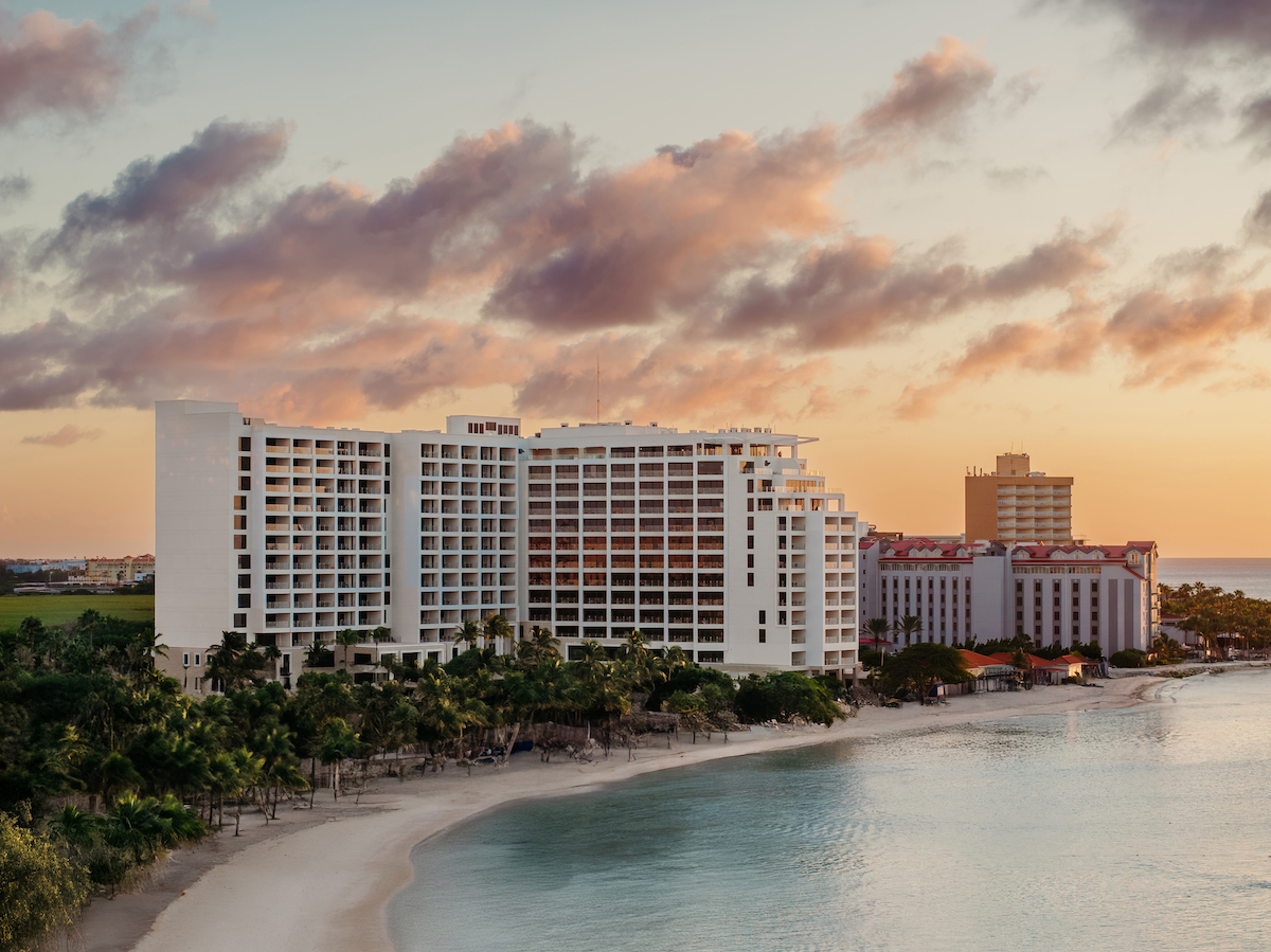 St. Regis opens Aruba resort