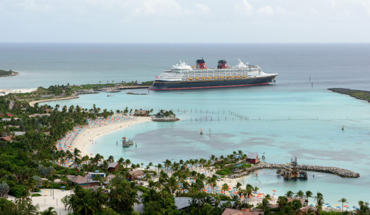 Image of a cruise ship docked at the island 