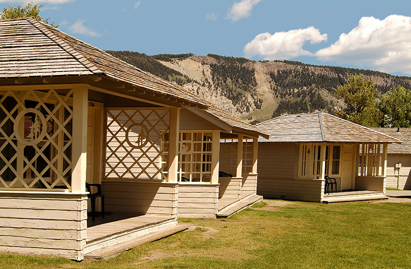 Mammoth Hot Springs Hotel Xanterra Travel Collection in Yellowstone