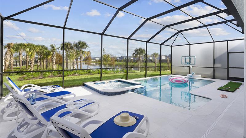 Villatel Orlando Resort Estate pool