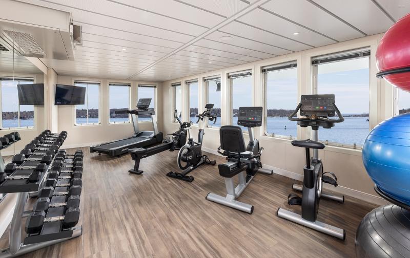 American Eagle has a nice-sized fitness room for a small ship; it offers weights and the latest exercise machines and equipment.