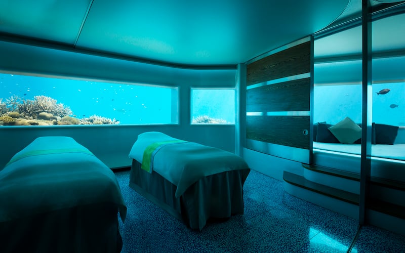 Take a Deep Dive in Huvafen Spa's Underwater Treatment Rooms | American Spa